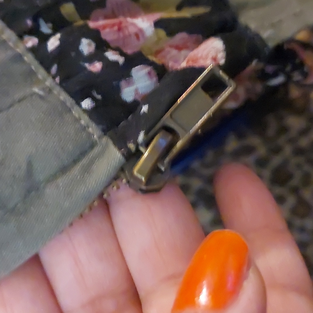 Women's jacket - Picture 4 of 6